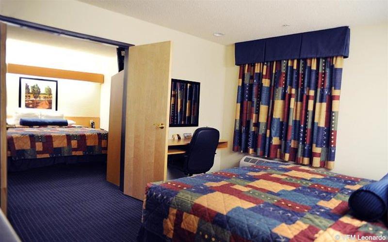 คอมฟอร์ต สวีท เอล ปาโซ แอร์พอร์ต Hotel เอลปาโซ ภายนอก รูปภาพ